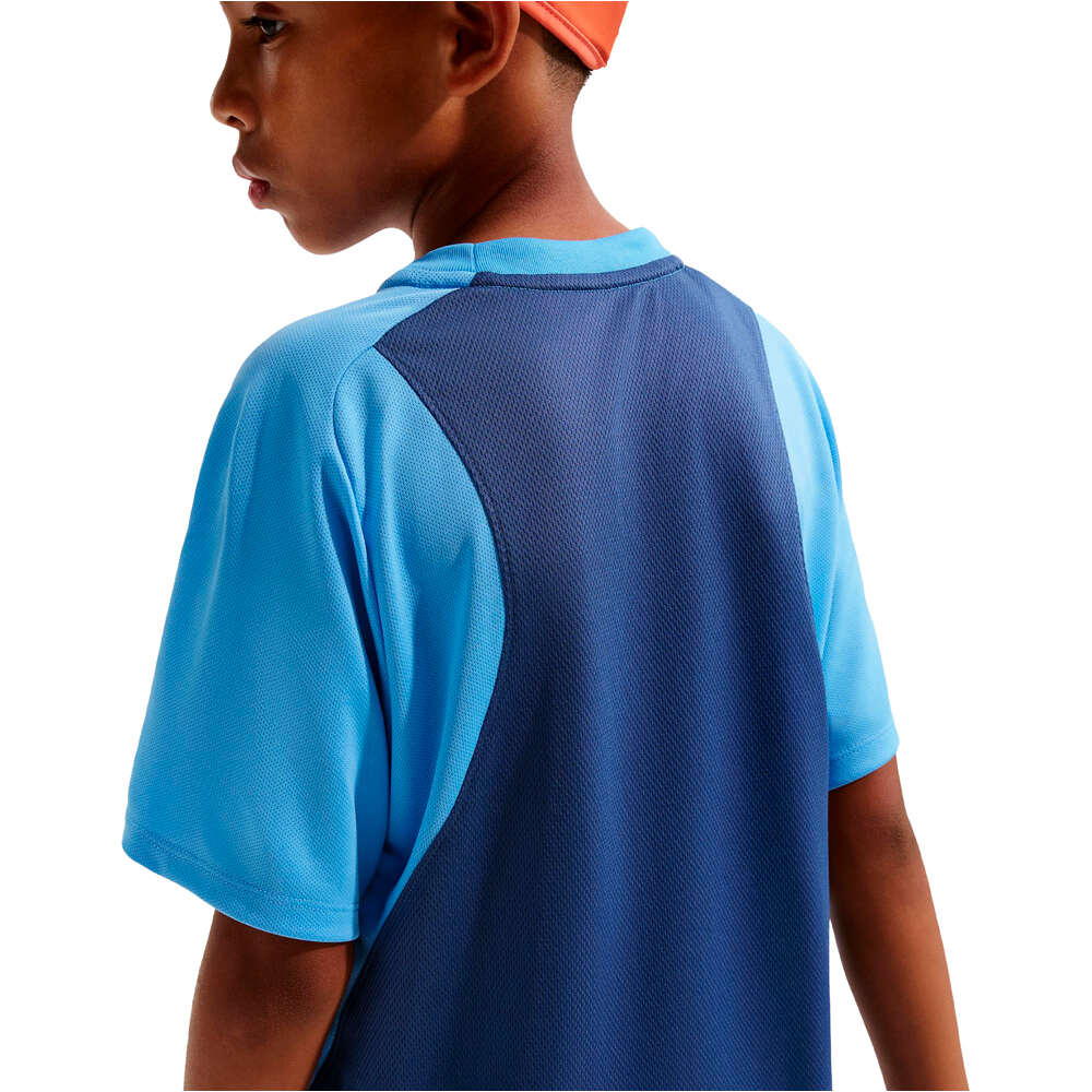 Nike camiseta manga corta niño B NK DF MULTI  SS TOP LOVE 03