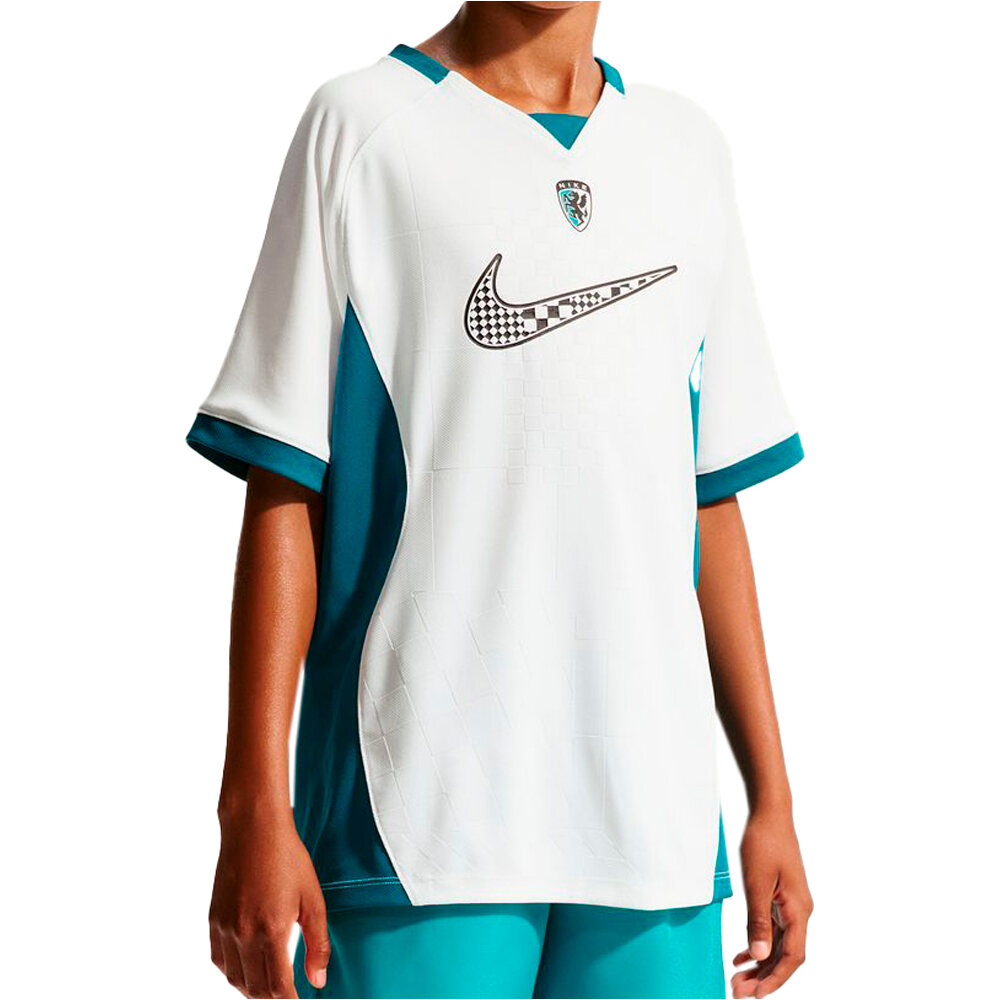 Nike camiseta manga corta niño B NK MULTI RENEW SS TOP FA26 vista frontal