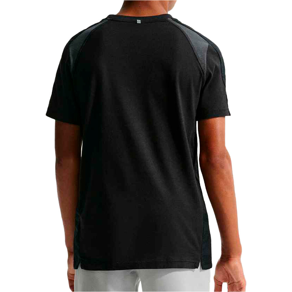 Nike camiseta manga corta niño K NSW CITY UTILITY SS TOP vista trasera