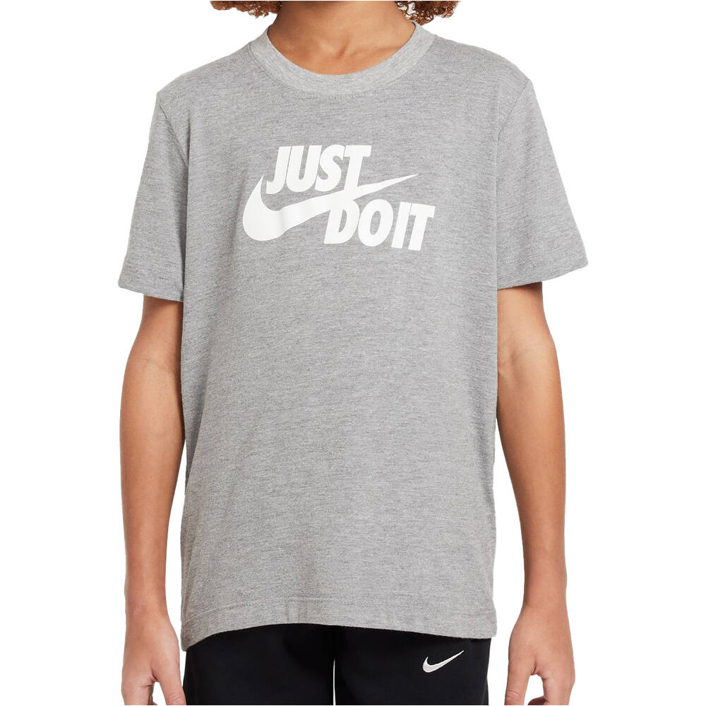 Nike camiseta manga corta niño M_K NSW TEE JDI HBR vista frontal