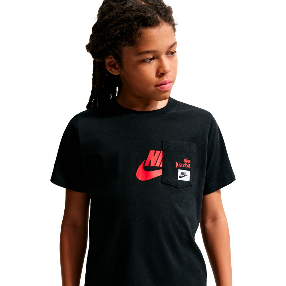 Nike camiseta manga corta niño M_K NSW TEE PKT FUTURA vista detalle