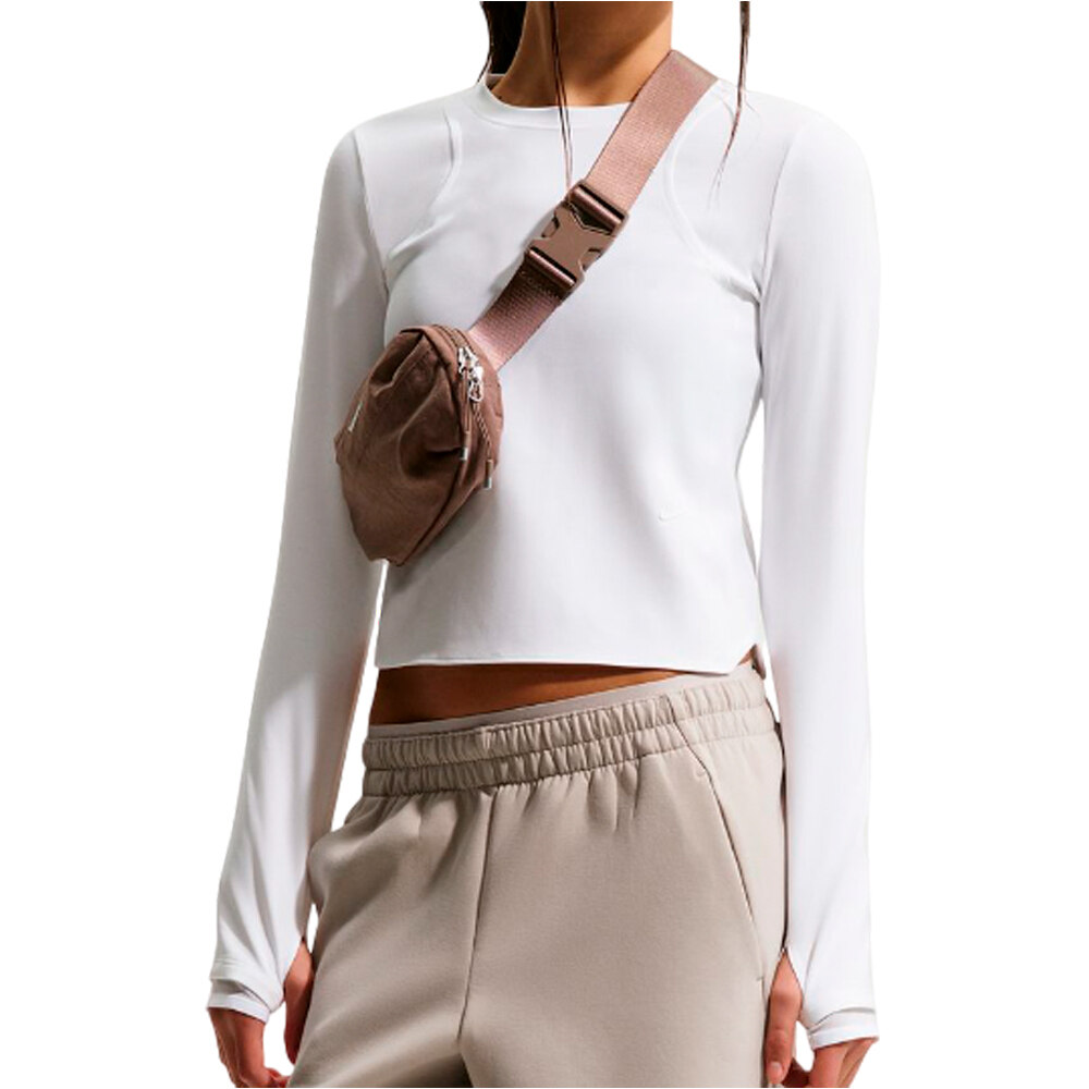 Nike camiseta manga larga niña G NK MAVN DF RIBBED LS TOP vista frontal