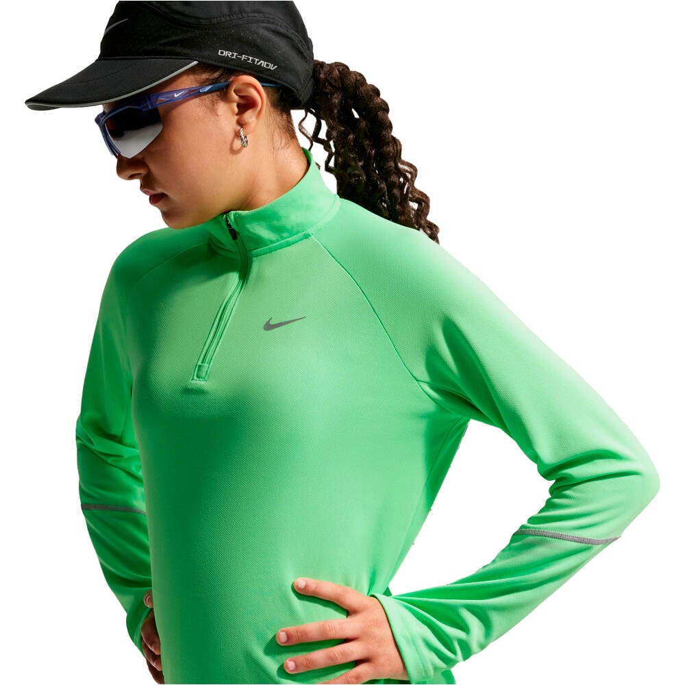 Nike camiseta manga larga niño K NK DF MILER HZ TOP vista detalle