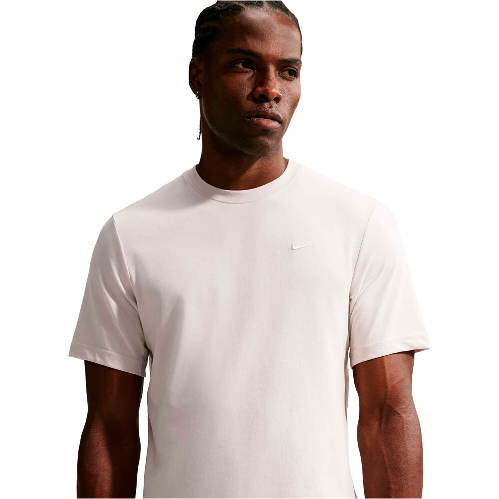 Nike camiseta técnica manga corta hombre M NK DF PRIMARY STMT SS vista detalle