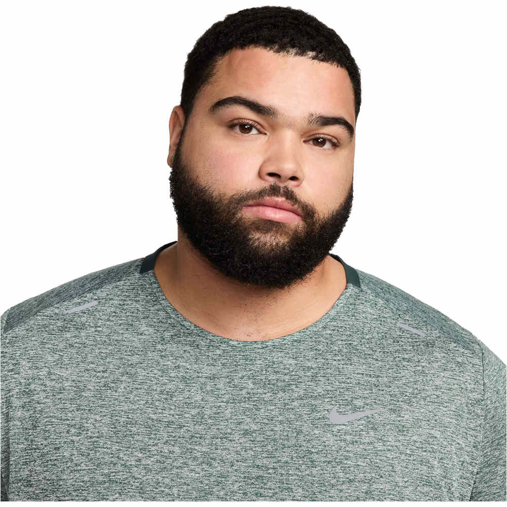 Nike camiseta técnica manga corta hombre M NK DF RISE 365 SS vista detalle