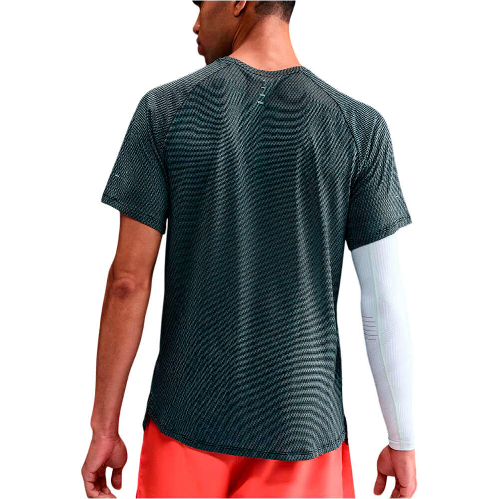 Nike camiseta técnica manga corta hombre M NK DF STRIDE JACQUARD SS vista trasera