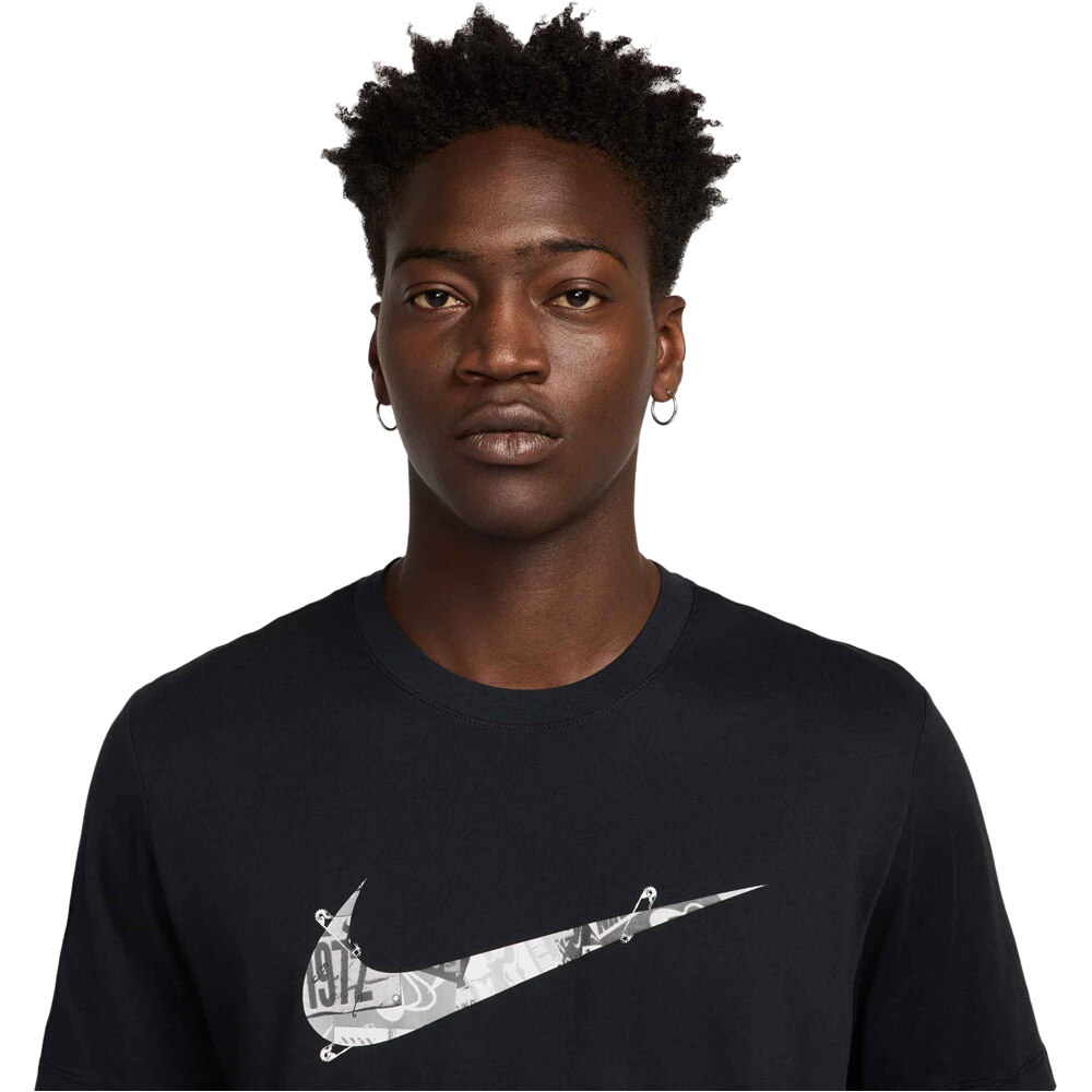 Nike camiseta técnica manga corta hombre M NK DF TEE RUN ENERGY SP25 vista detalle