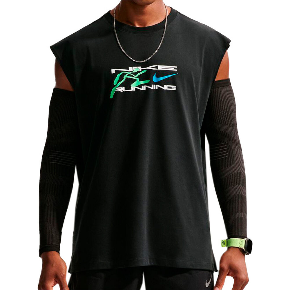 Nike camiseta técnica manga corta hombre M NK DF TEE SLVLS IYKYK LOOSE vista frontal