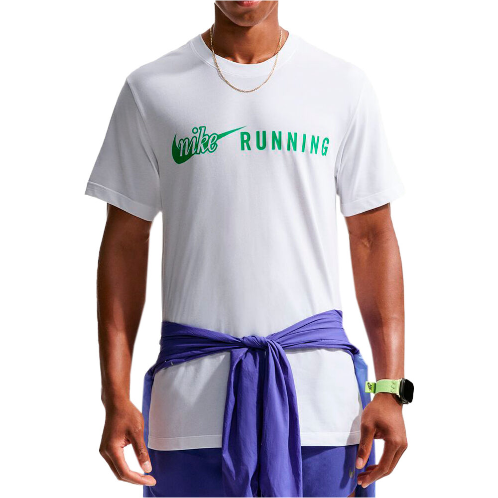 Nike camiseta técnica manga corta hombre M NK DF TEE STD RUN DNA 2 vista frontal