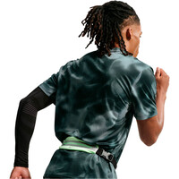 Nike camiseta técnica manga corta hombre M NK DF UV MILER AOP SS 04