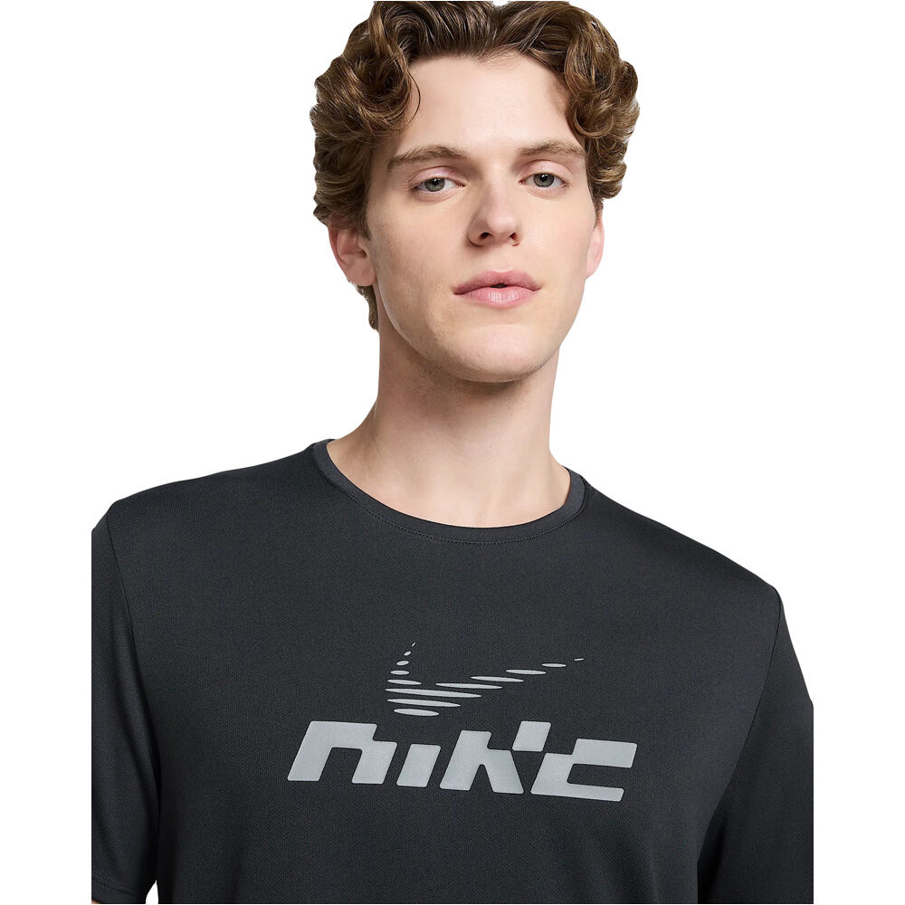 Nike camiseta técnica manga corta hombre M NK DF UV MILER FLASH SS vista detalle