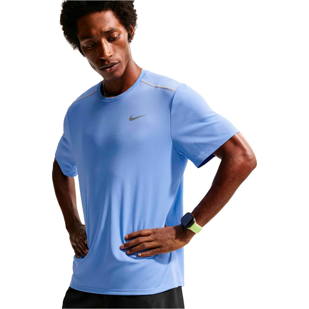 Nike camiseta técnica manga corta hombre M NK DF UV MILER SS vista detalle