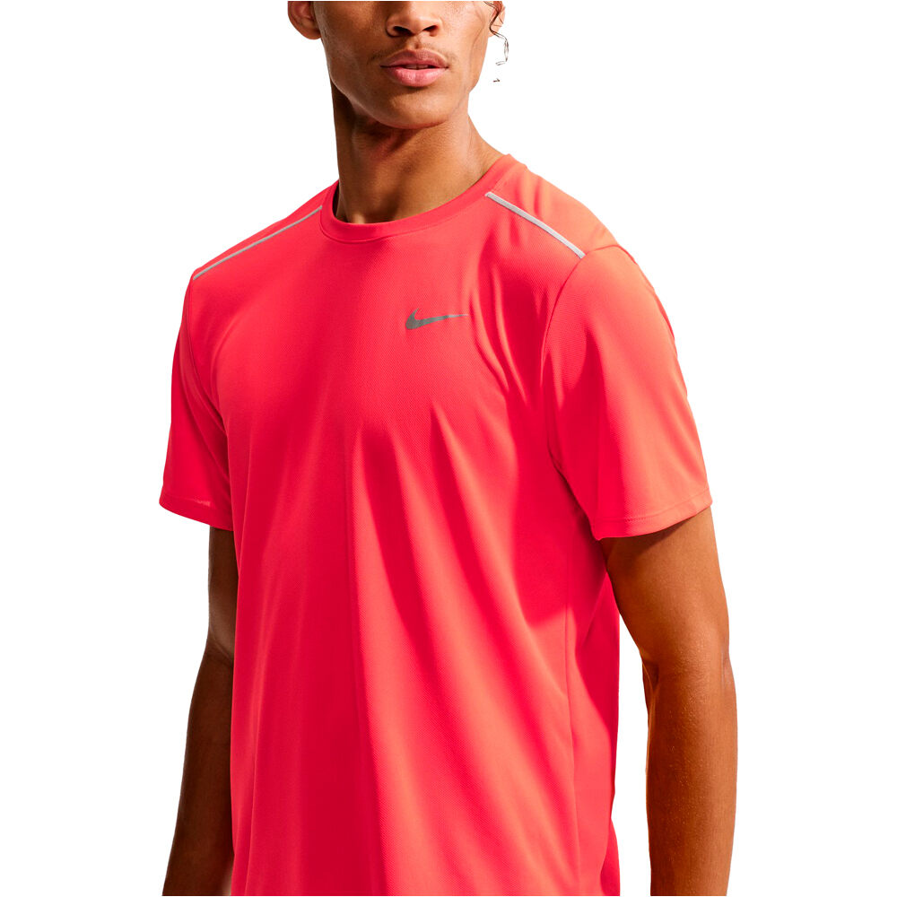 Nike camiseta técnica manga corta hombre M NK DF UV MILER SS vista detalle