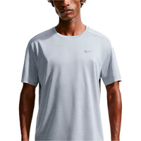 Nike camiseta técnica manga corta hombre M NK DF UV MILER SS vista detalle