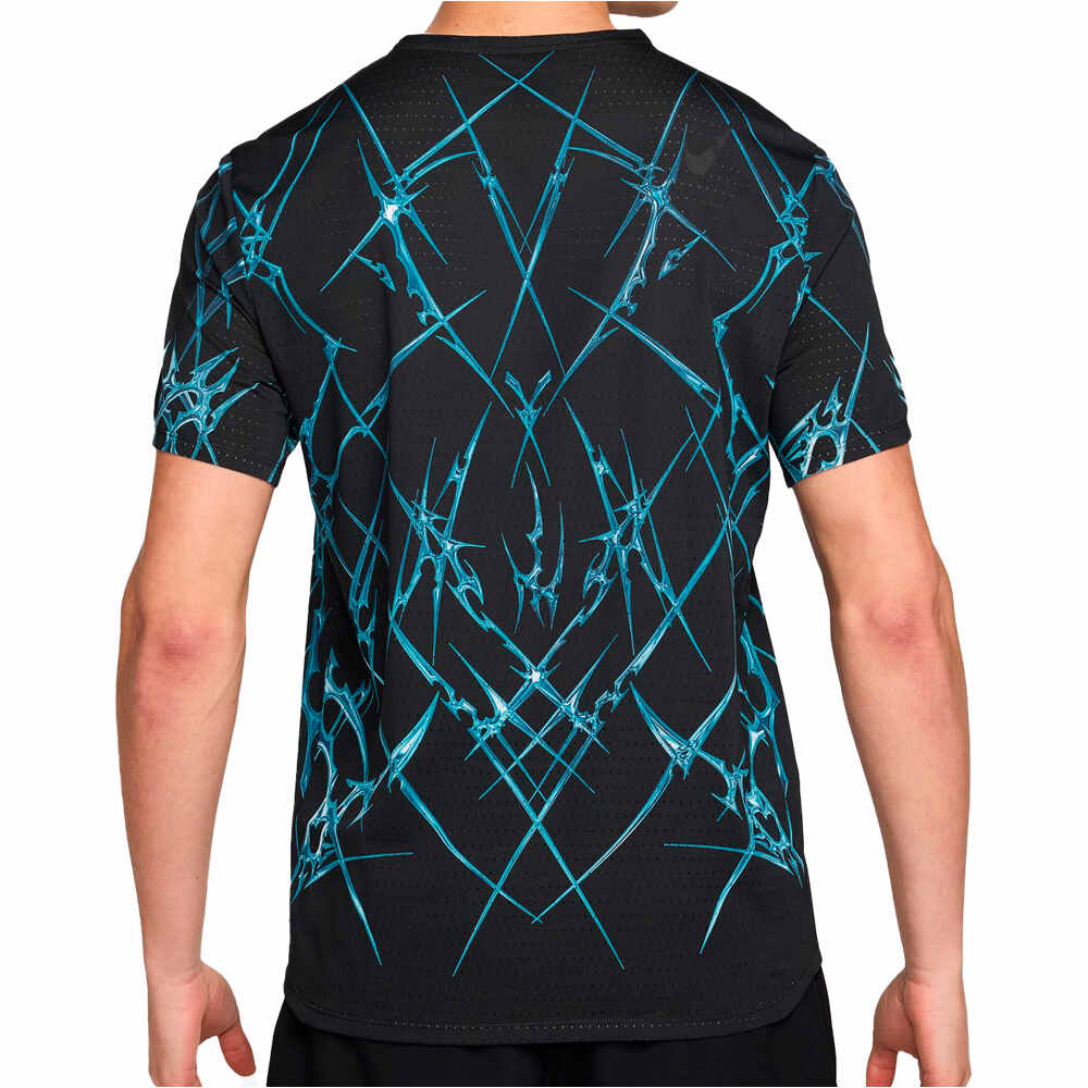 Nike camiseta técnica manga corta hombre M NK DFADV AROSWFT SS AOP vista trasera