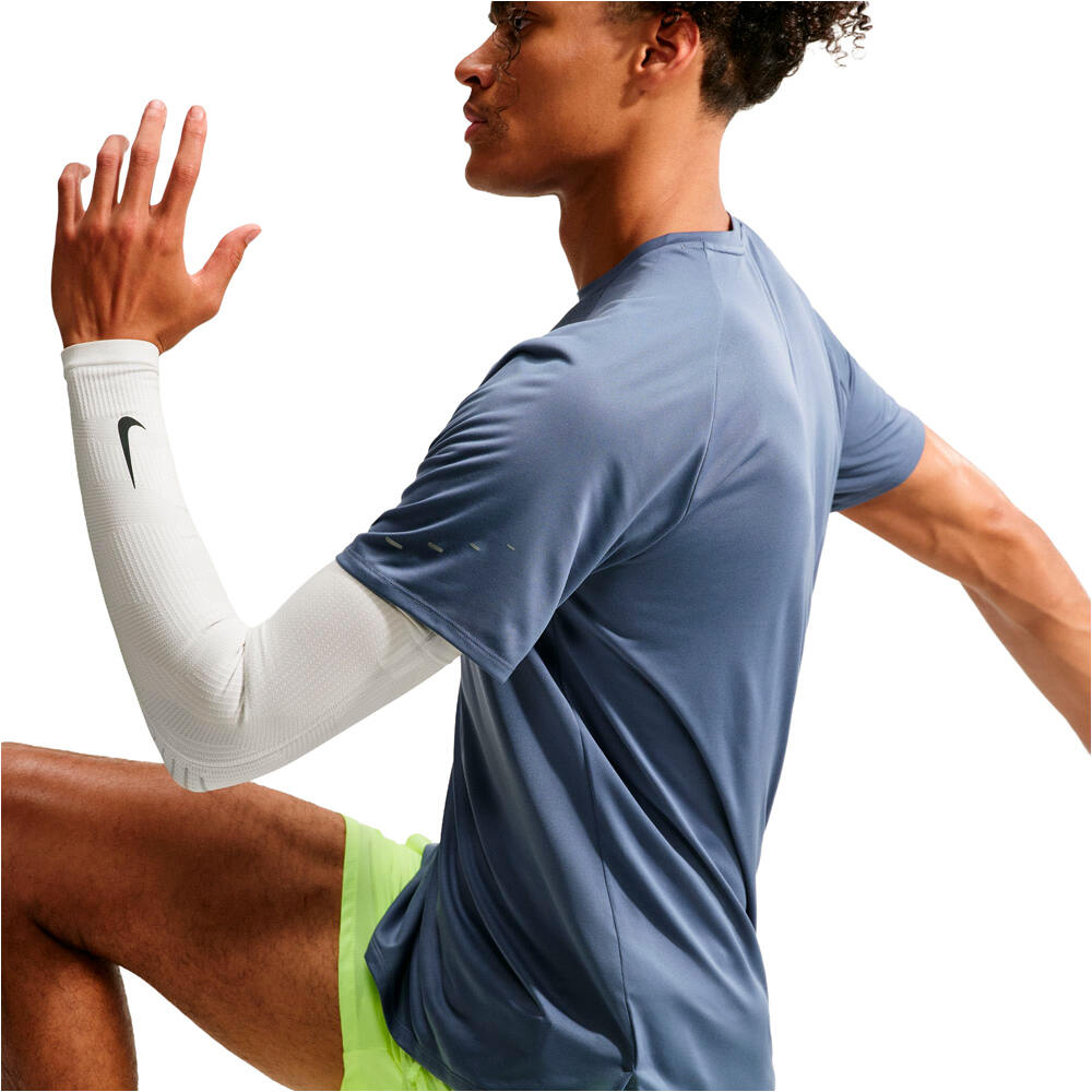 Nike camiseta técnica manga corta hombre M NK DFADV STRIDE SS TOP 04