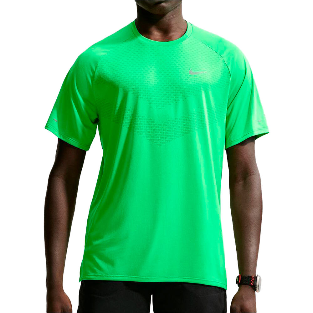 Nike camiseta técnica manga corta hombre M NK DFADV STRIDE SS TOP vista frontal