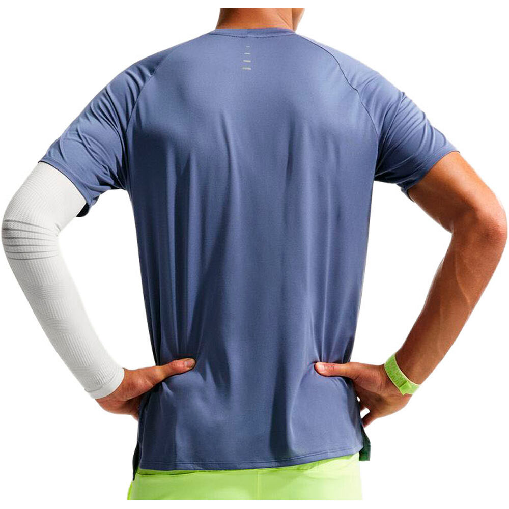 Nike camiseta técnica manga corta hombre M NK DFADV STRIDE SS TOP vista trasera