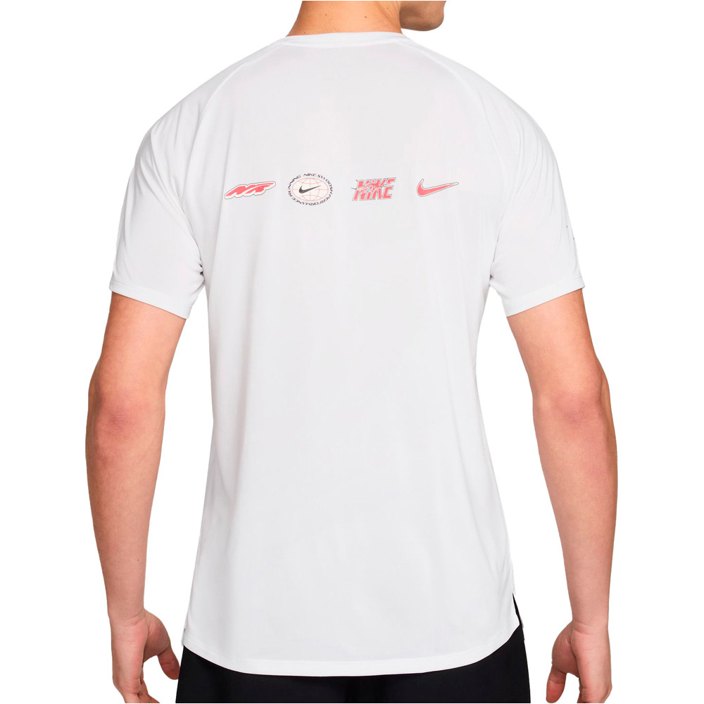 Nike camiseta técnica manga corta hombre M NK DFADV STRIDE UNSTP SS TOP vista trasera