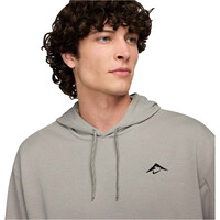 Nike camiseta técnica manga larga hombre M NK DF MAGIC HOUR HOODIE vista detalle