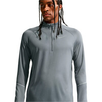 Nike camiseta técnica manga larga hombre M NK DF UV MILER TOP HZ vista detalle