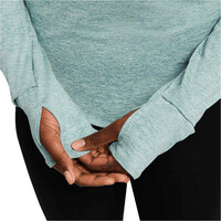 Nike camiseta técnica manga larga mujer W NK SWIFT DF UV HZ TOP vista detalle