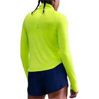 Nike camiseta técnica manga larga mujer W NK SWIFT DF UV HZ TOP vista trasera