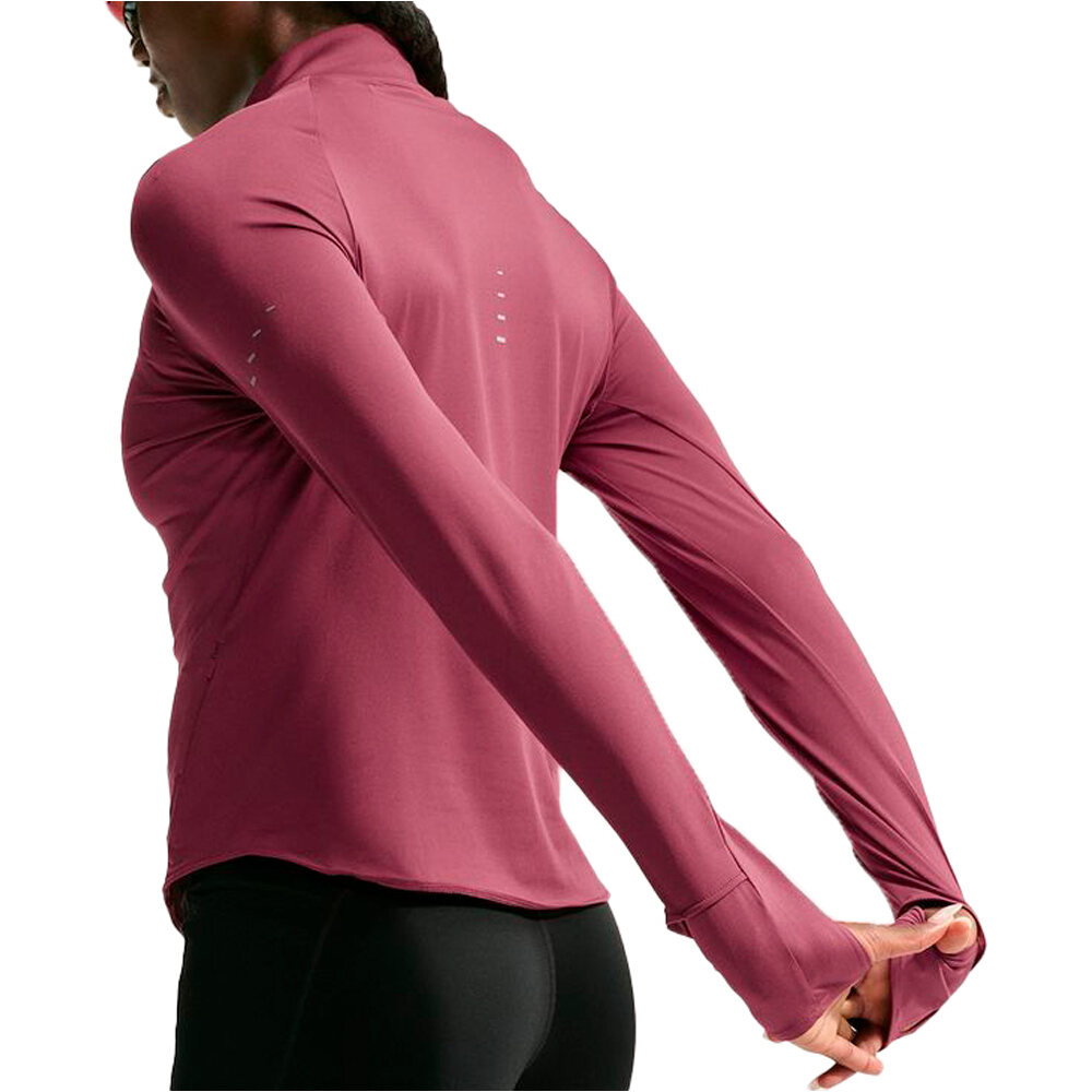 Nike camiseta técnica manga larga mujer W NK SWIFT DF UV HZ TOP vista trasera