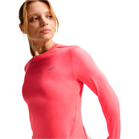 Nike camiseta técnica manga larga mujer W NK SWIFT DF UV LS CRW vista detalle