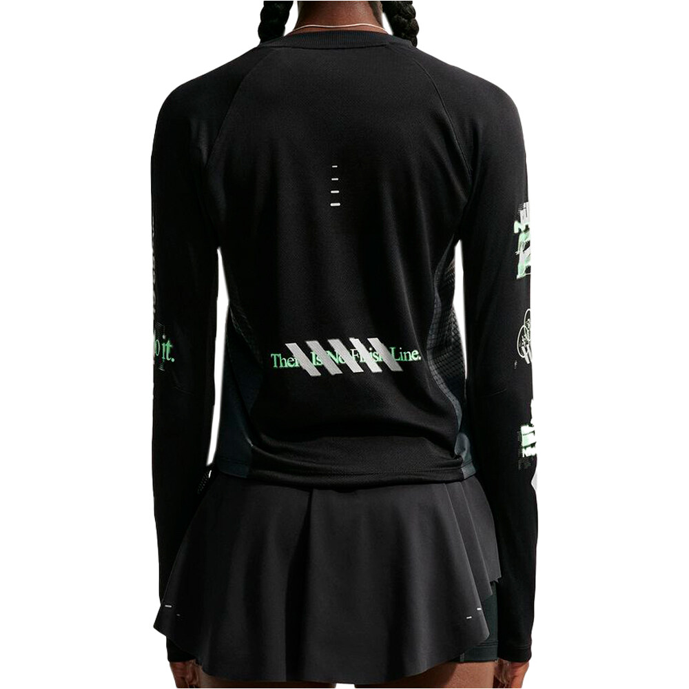 Nike camiseta técnica manga larga mujer W NK SWIFT JERSEY TOP LS NV vista trasera