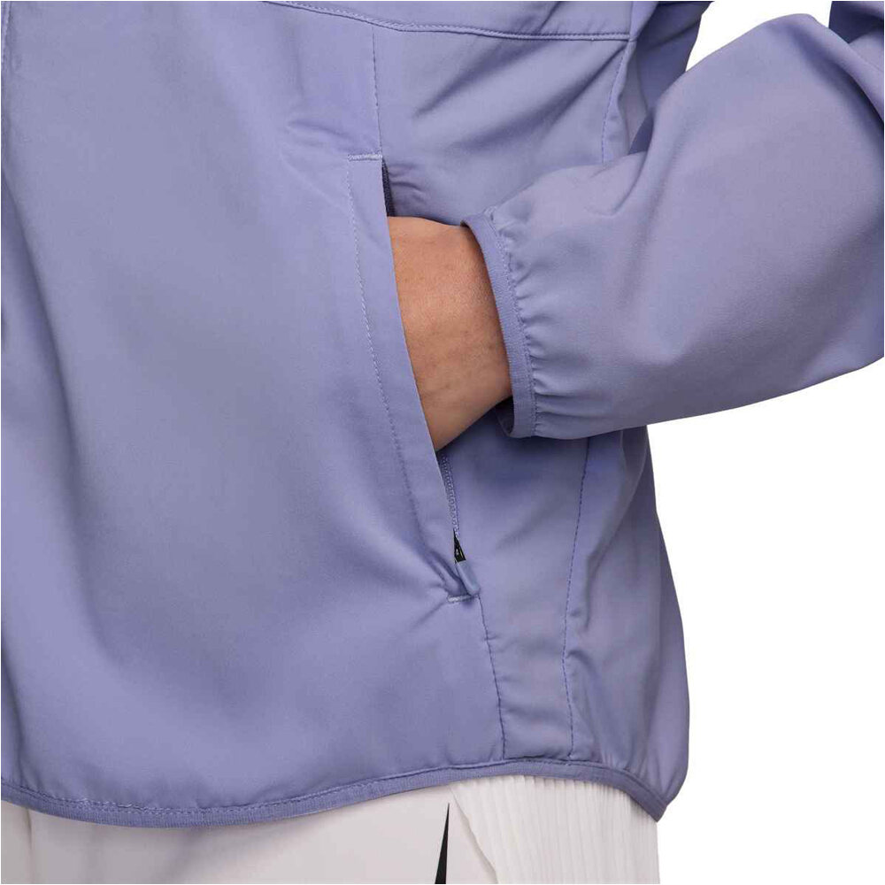 Nike camiseta técnica manga larga mujer W NK SWSH HBR DF JKT vista detalle