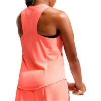 Nike camiseta técnica tirantes mujer W NK ARSWFT DFADV SINGLET vista trasera
