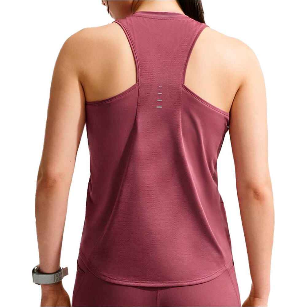 Nike camiseta técnica tirantes mujer W NK SWIFT DF TANK STNDRD vista trasera