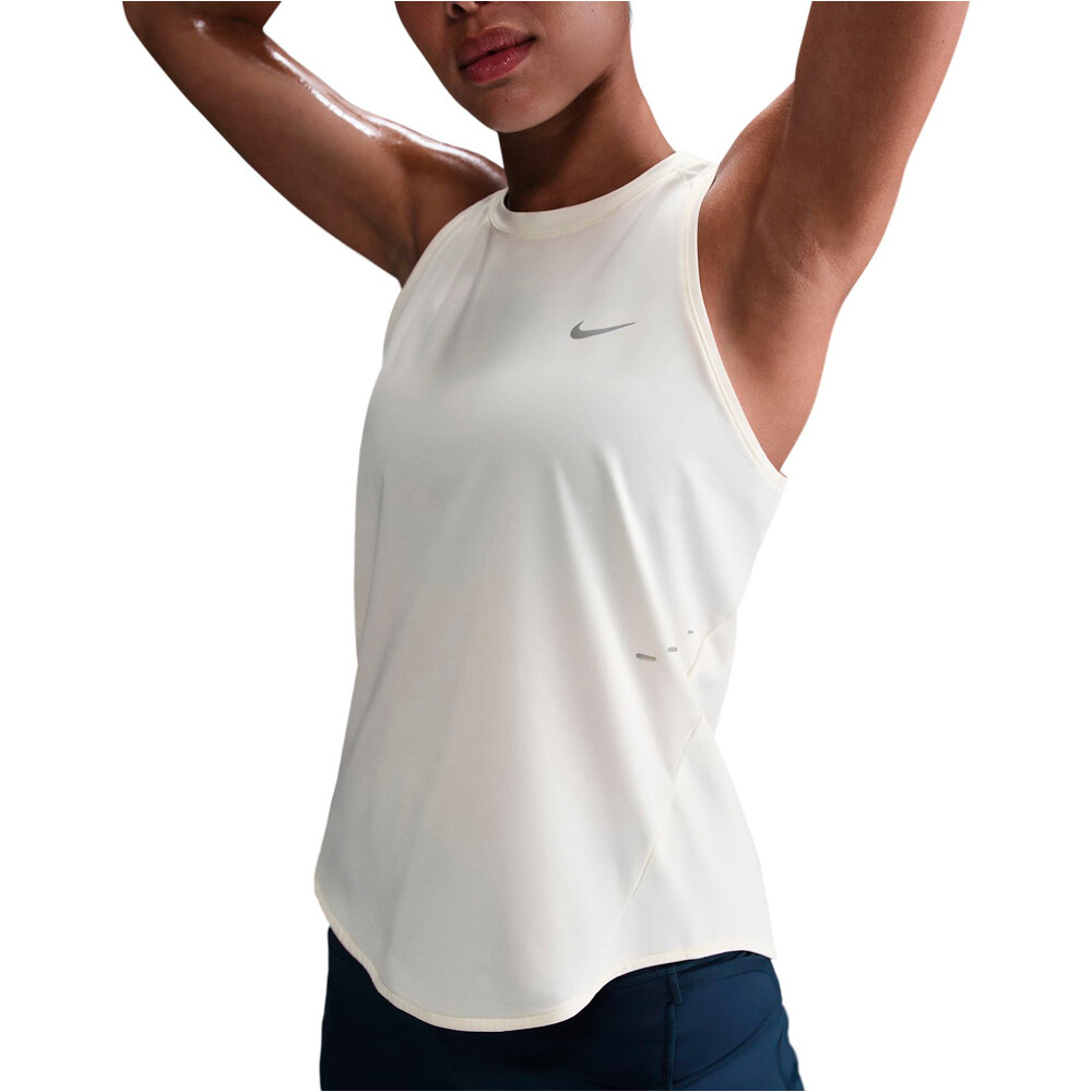 Nike camiseta técnica tirantes mujer W NK SWIFT DF TANK TOP vista detalle