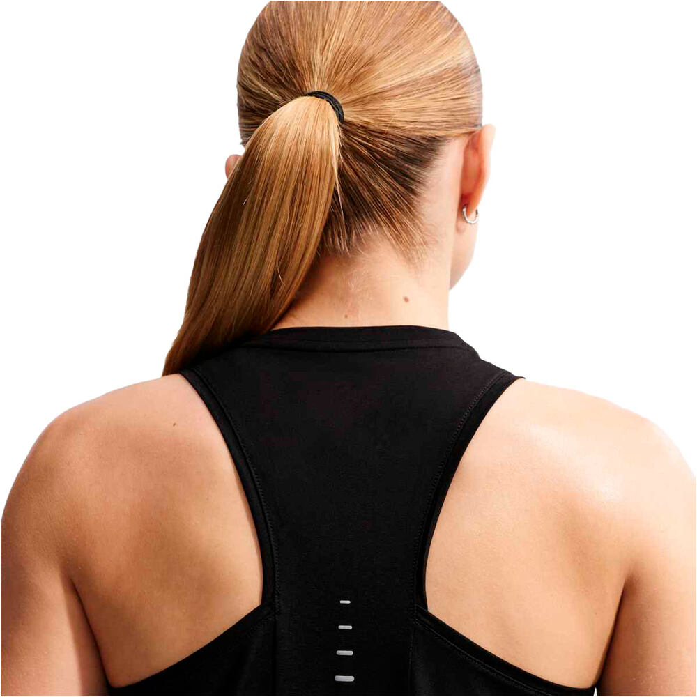 Nike camiseta técnica tirantes mujer W NK SWIFT NVLT BRTHE TANK 03