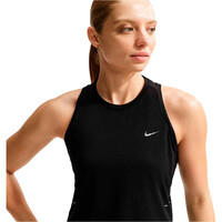 Nike camiseta técnica tirantes mujer W NK SWIFT NVLT BRTHE TANK vista detalle