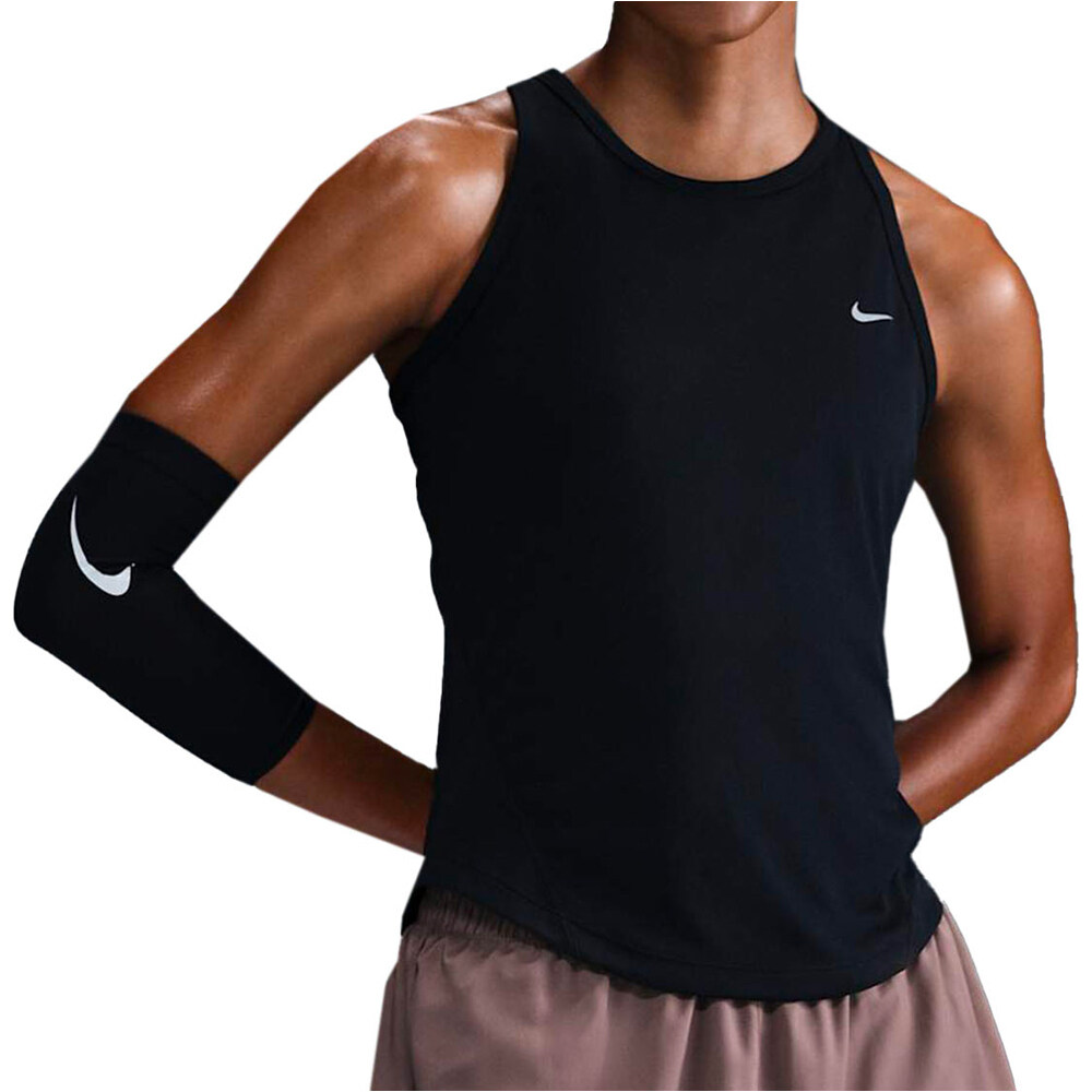 Nike camiseta técnica tirantes mujer W NK TEMPO DF TANK vista frontal