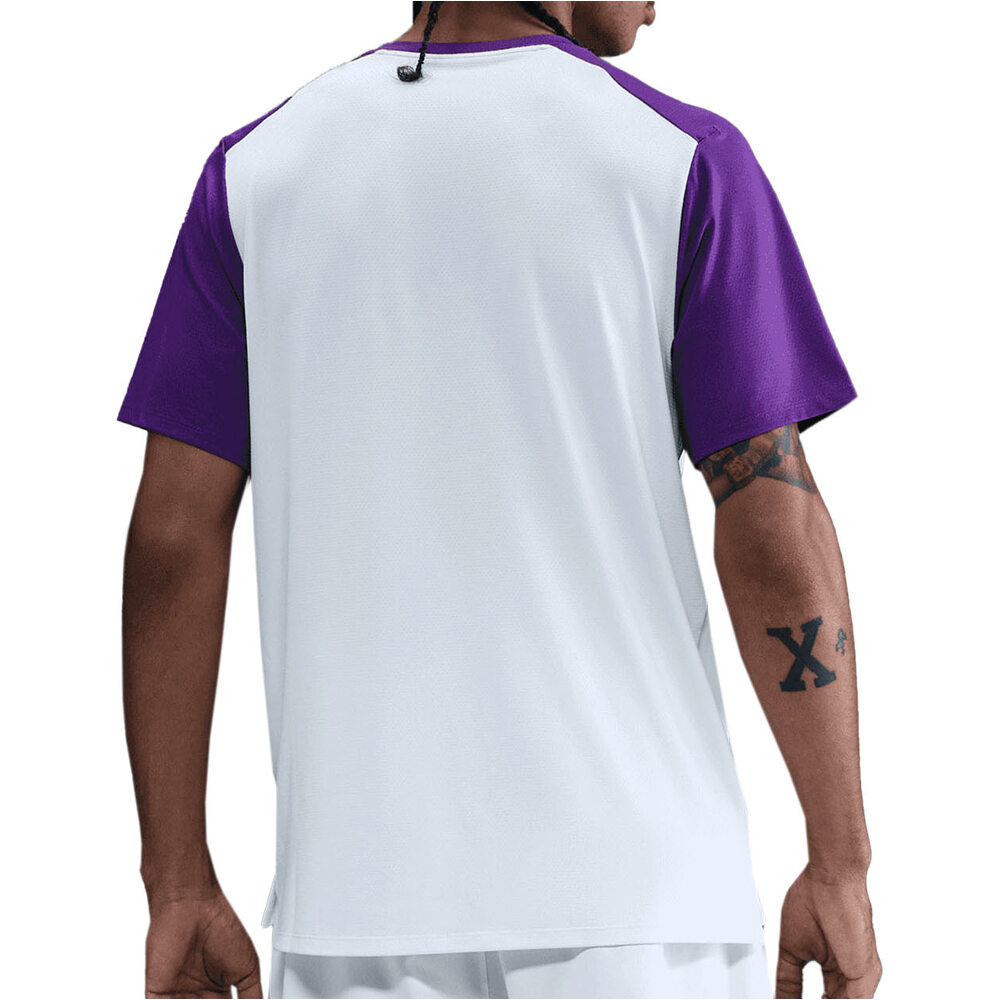 Nike camiseta tenis manga corta hombre M NKCT DF ADVTG TOP PRINT vista trasera