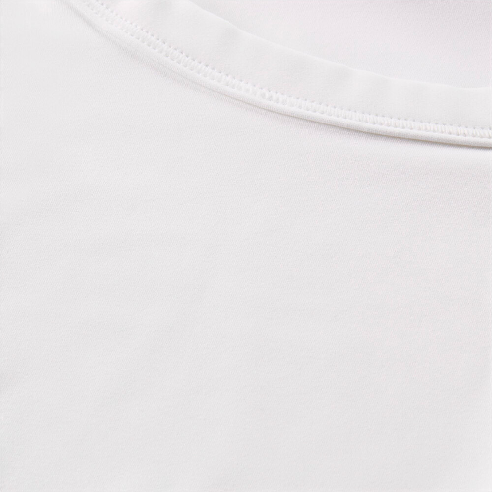 Nike camiseta tirantes fitness mujer W NK ONE FITTED DF CROP TANK vista detalle