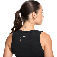 Nike camiseta tirantes fitness mujer W NK ONE FITTED DF TANK CPSL vista detalle