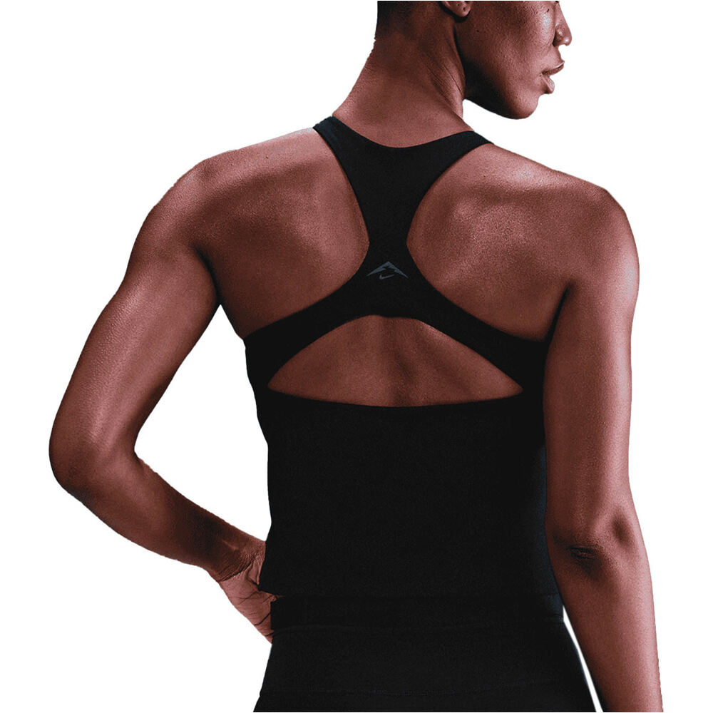 Nike camiseta tirantes fitness mujer W NK OUTDOOR BRA TANK vista trasera