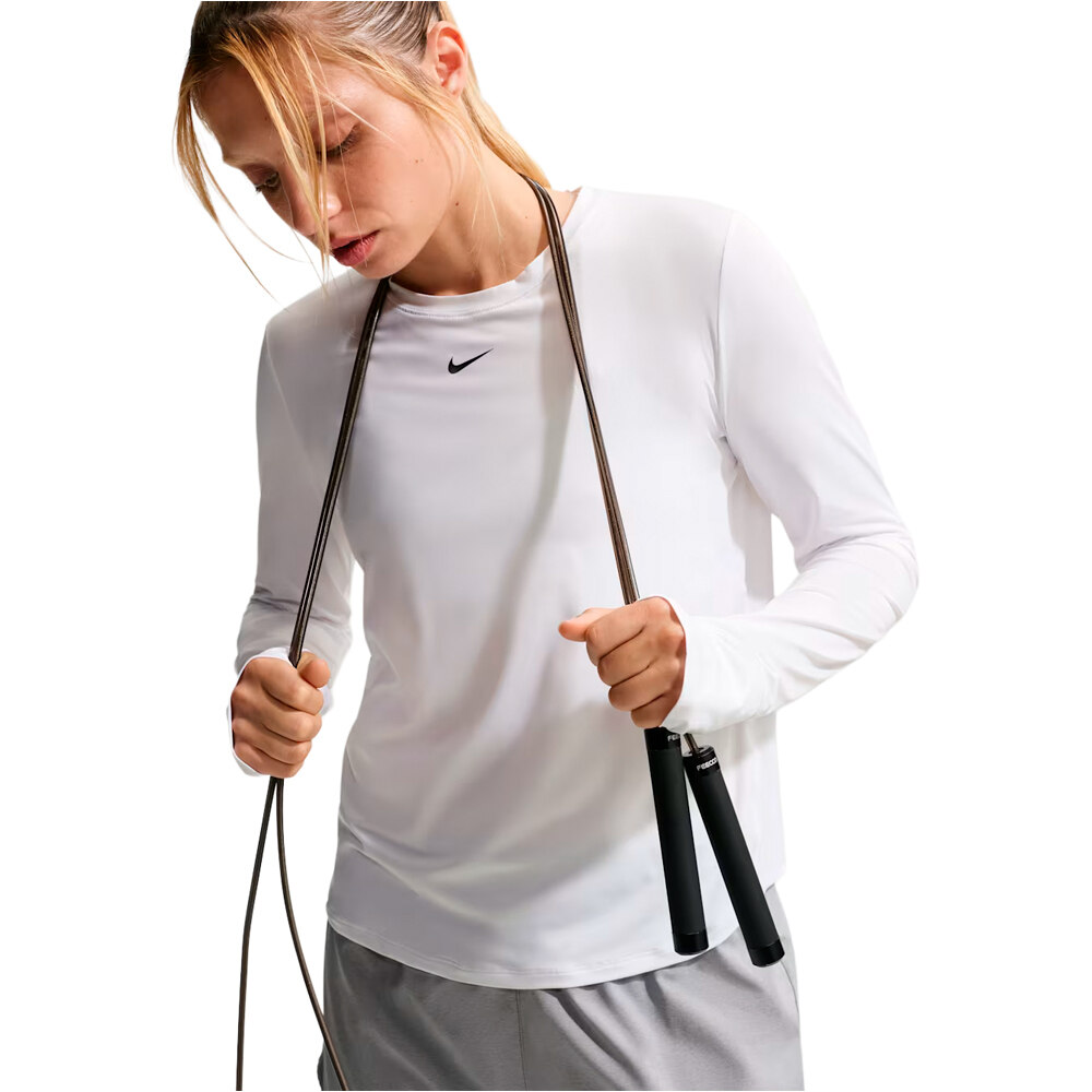 Nike camisetas fitness mujer W NK ONE CLASSIC DF LS TOP vista detalle
