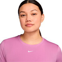 Nike camisetas fitness mujer W NK ONE CLASSIC DF SS TOP vista detalle