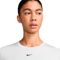 Nike camisetas fitness mujer W NK ONE CLASSIC DF SS TOP WT vista detalle