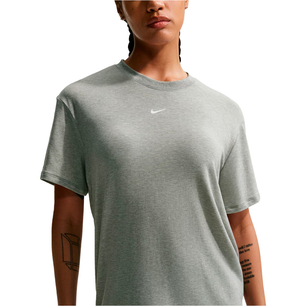 Nike camisetas fitness mujer W NK ONE RELAXED DF SS TOP vista detalle