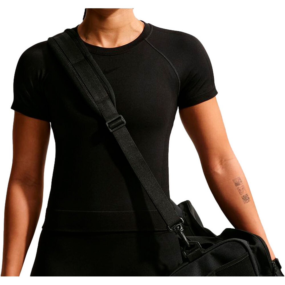 Nike camisetas fitness mujer W NP DF SMLS SS TOP vista frontal