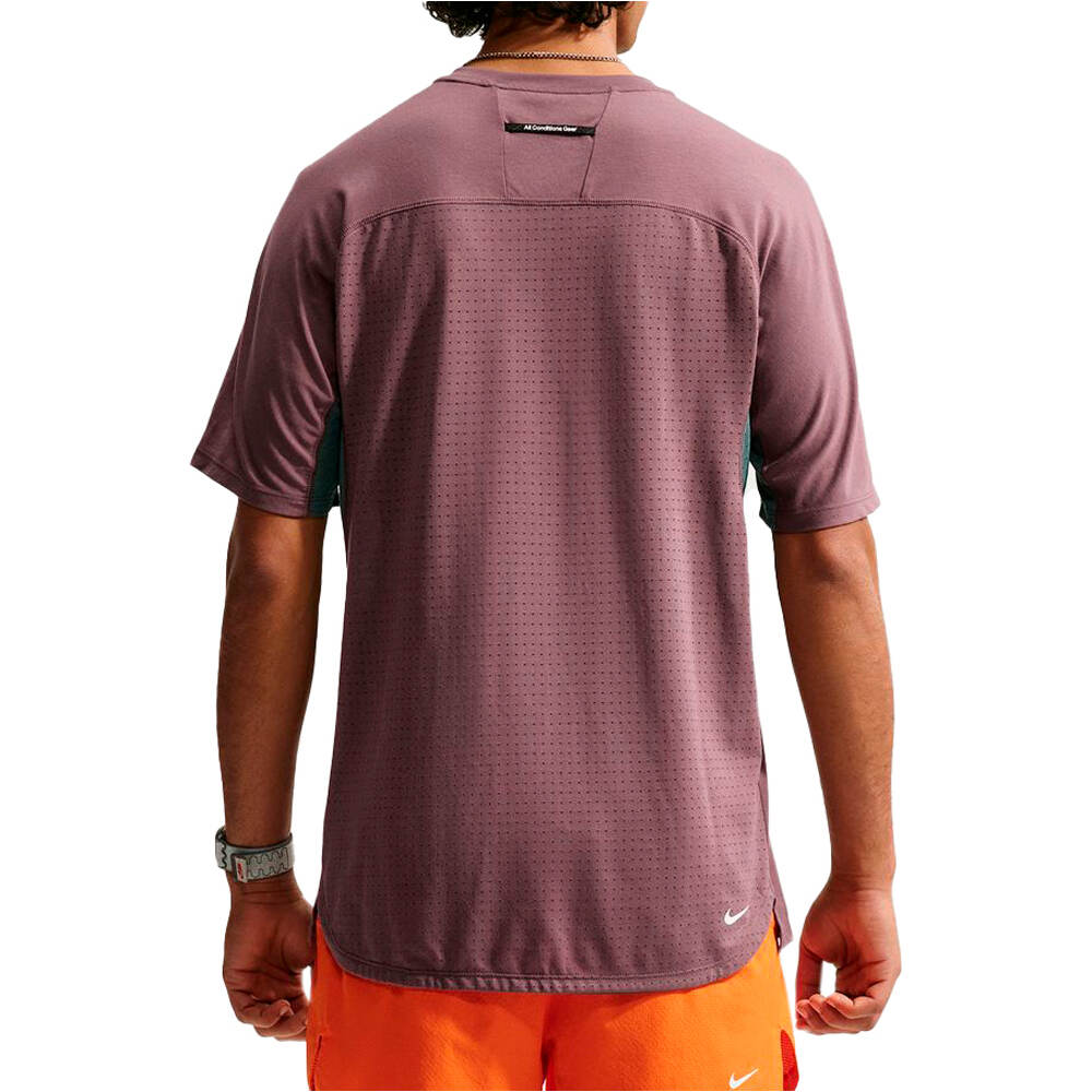 Nike camisetas trail running manga corta hombre M ACG DFADV SOLAR CHASE SS vista trasera