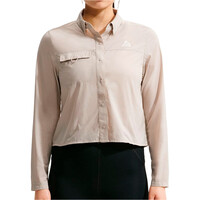 Nike camisetas trail running manga larga mujer W ACG AIREEZ BTN LS vista frontal