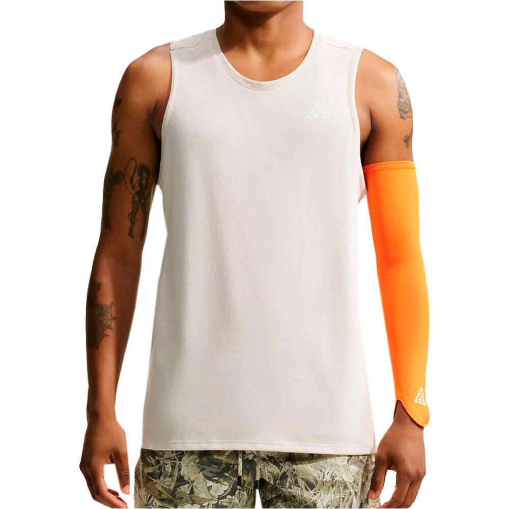 Nike camisetas trail running tirantes hombre M ACG DFADV SOLARCHASE TNK TOP vista frontal