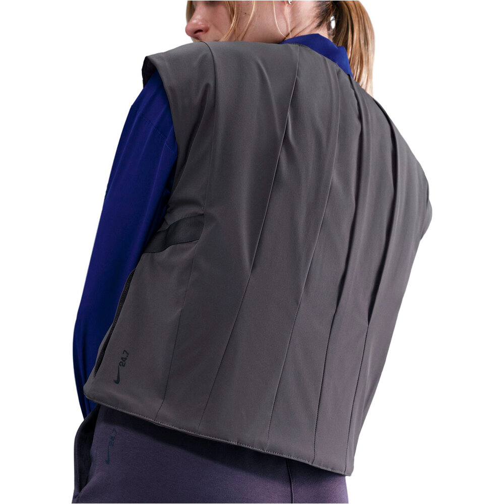 Nike chalecos mujer W NK 24.7 DF VEST FILLED WVN vista trasera